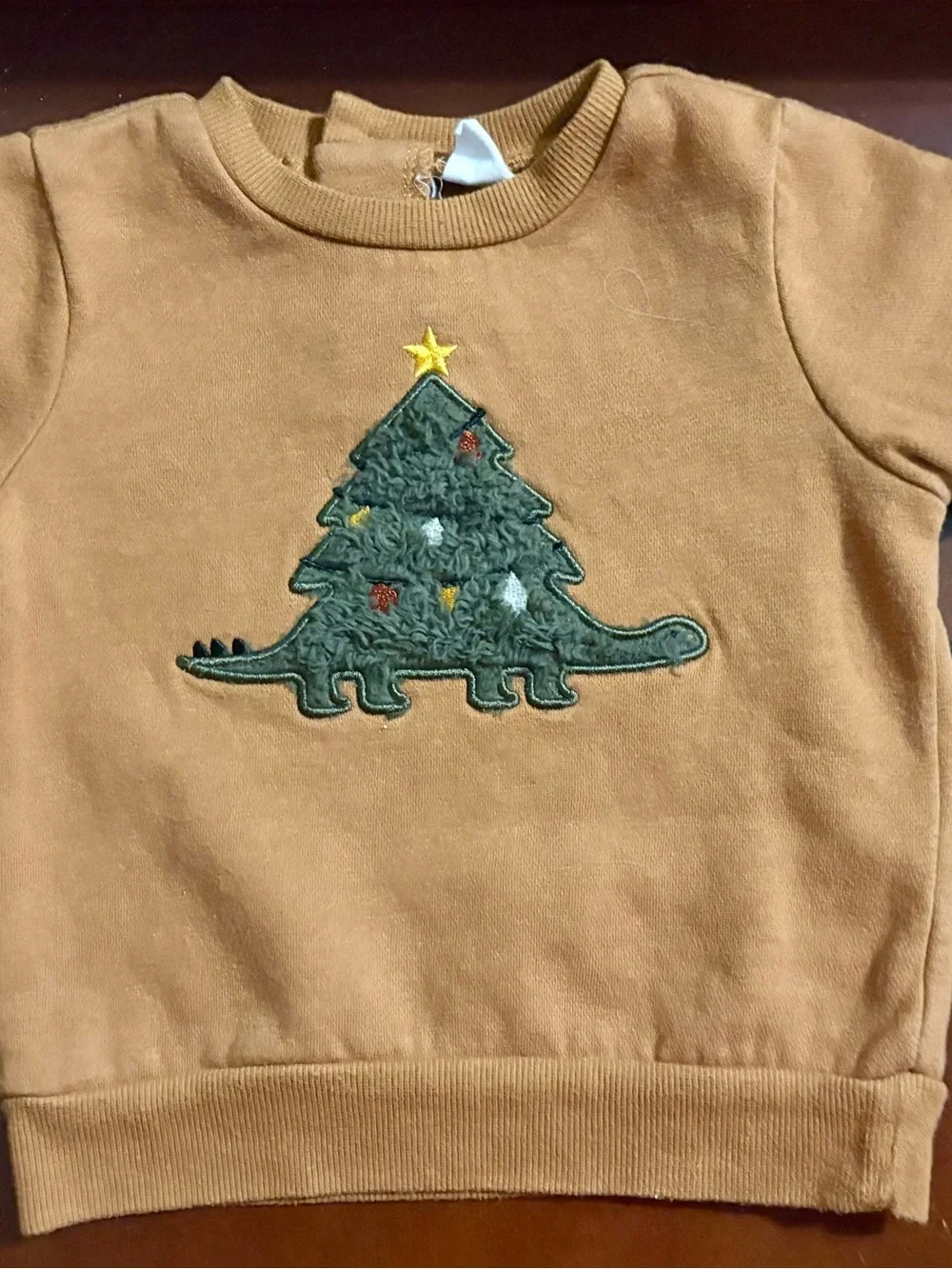 38- 4 item bundle clothing size 9 month